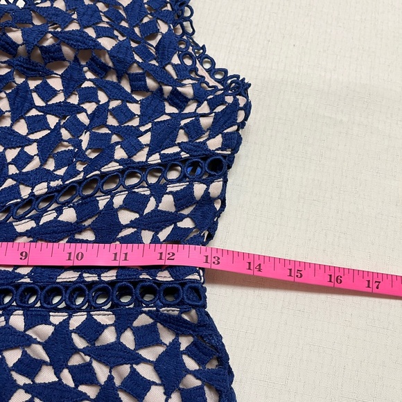 NWT Francesca’s Miami XS blue lace midi dress - Picture 4 of 13